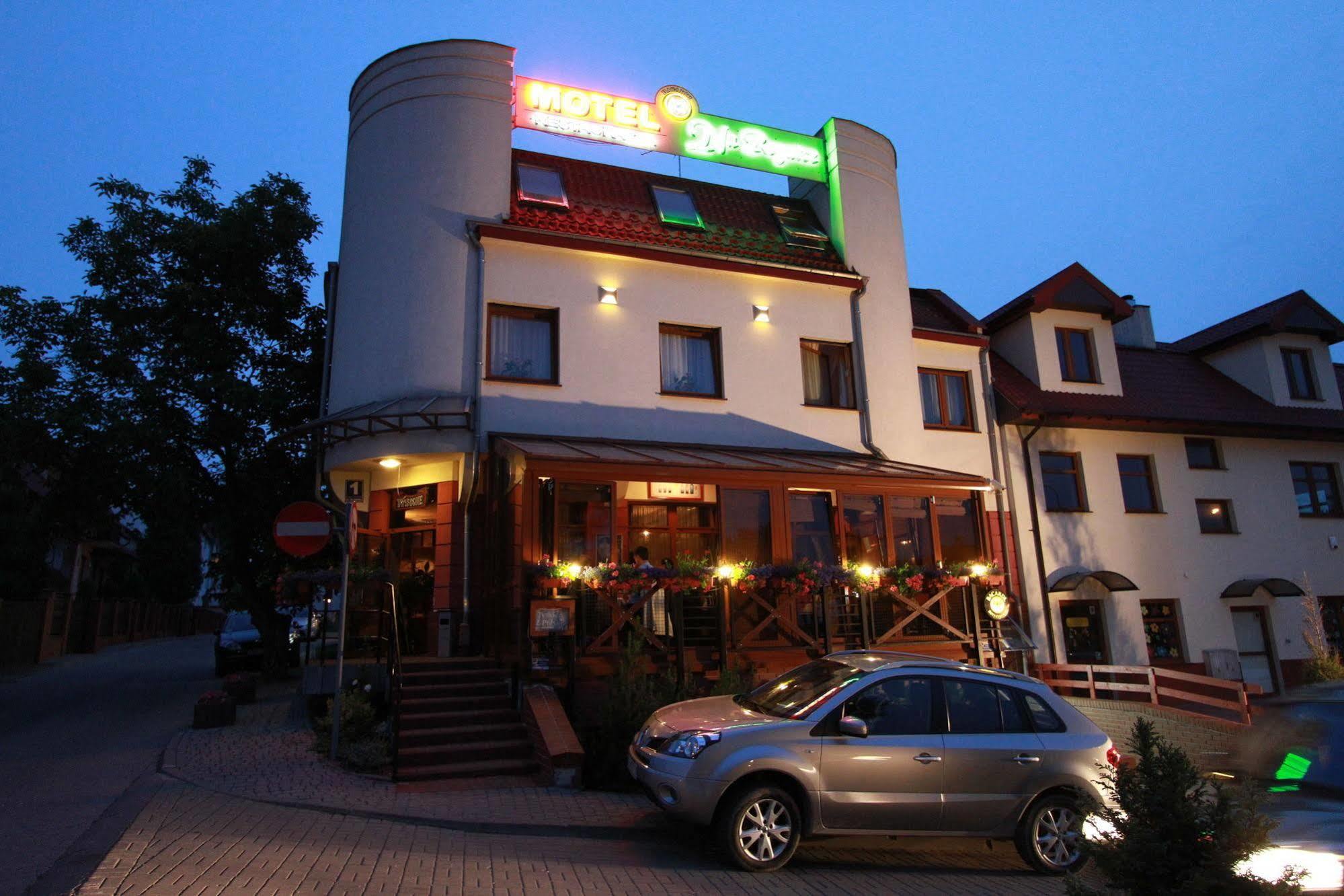Hotel Na Rogatce Lublin Exteriör bild