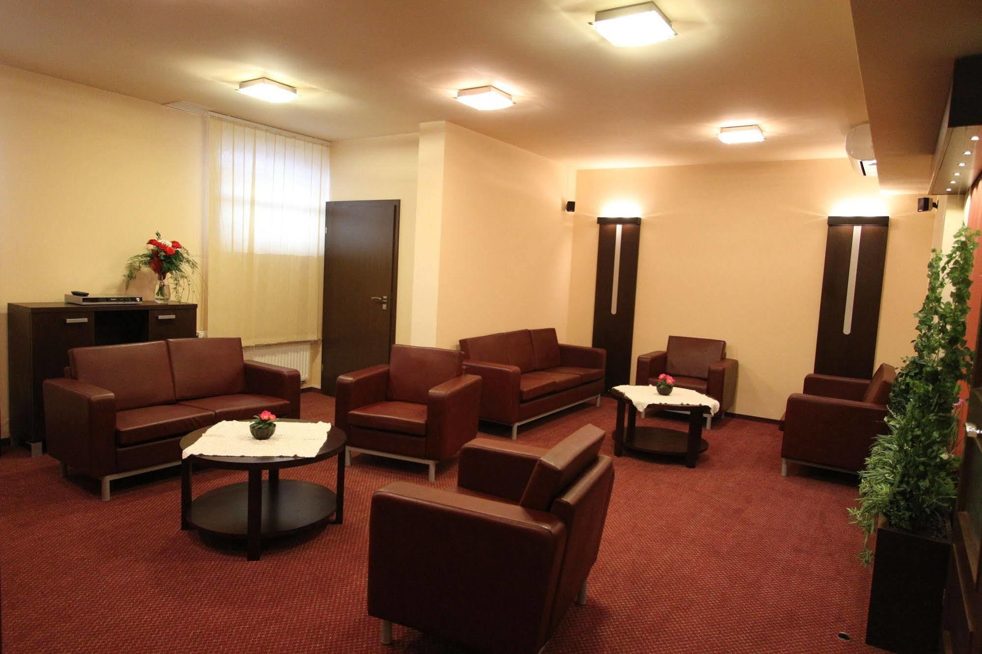 Hotel Na Rogatce Lublin Exteriör bild